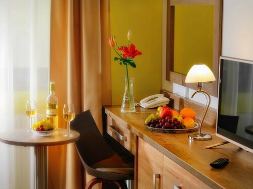 Hotel Viktor, Забронировать Отель Отели Братиславского края с завтраком, Завтраки