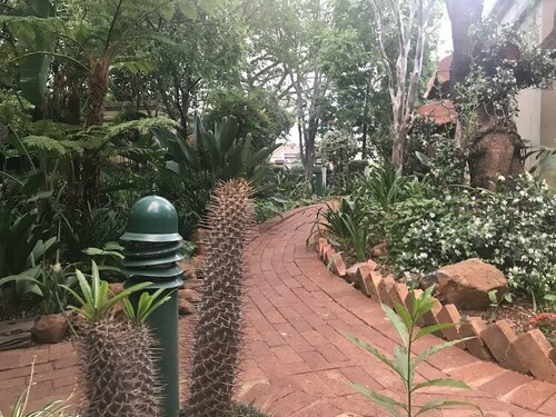 Greenwoods Self-Catering, Забронировать Отель Garsfontein 