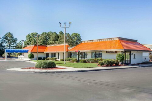 Super 8 by Wyndham Rocky Mount I-95 EXIT 145, Забронировать Мини-отель Бэтлборо 