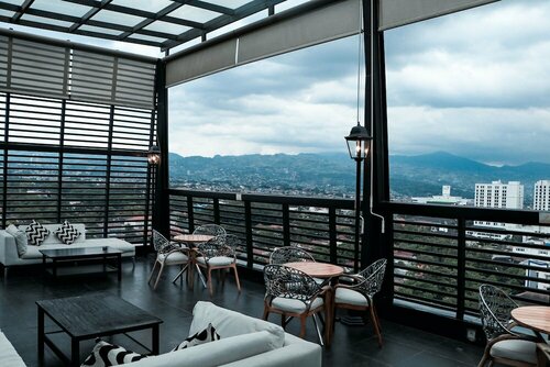 Four Points By Sheraton Bandung, Varaa Hotelli Bandung Wetan Bandung, lähellä Bandung Postal Museum