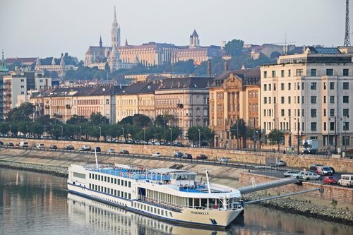 OnRiver Hotels - MS Cezanne, Réserver Hôtel Hôtels à Pest avec parking, Parking