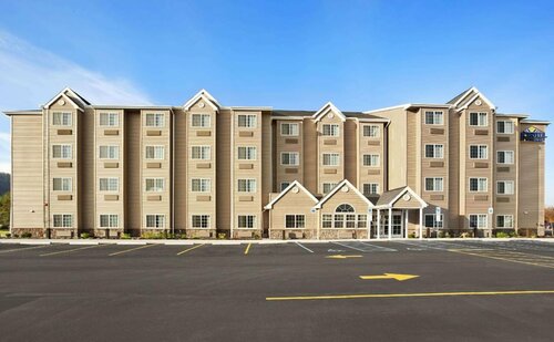 Microtel Inn & Suites-Sayre, PA, Book Hotel Hoteller i Pennsylvania med pool, Swimmingpool