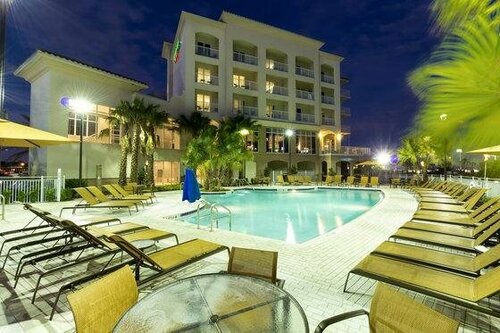Courtyard by Marriott St. Petersburg Clearwater/Madeira Beach, Забронировать Отель Мадейра-Бич Сент-Пит-Бич