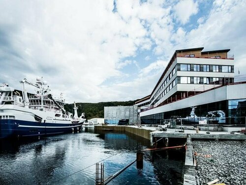 Thon Hotel Fosnavag, Book Hotel Heroy fylke Mere-og-Romsdal