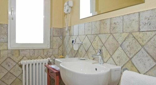 Albergo Africa, Book Hotel 3-stjernede hoteller i Volterra, 3*