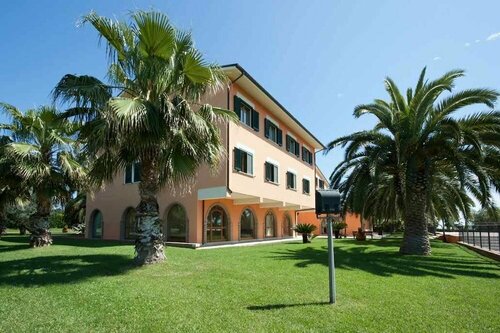 Villa Luigi Hotel & Restaurant Nuova gestione, Забронировать Отель Мартинсикуро Побережье Абруццо