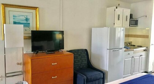 Malibu Resort Motel, Забронировать Мотель Норт-Редингтон-Бич Сент-Пит-Бич