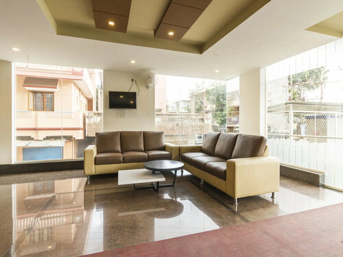 Oyo 2183 Hotel Fortune City, Забронировать Отель Отели штата Карнатаки с парковкой, Парковка