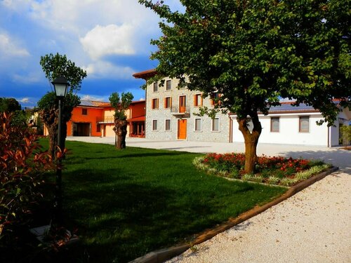 Agriturismo Cjargnei, Book Hotel Hoteller i Friuli Venezia Giulia med parkering, Parkering