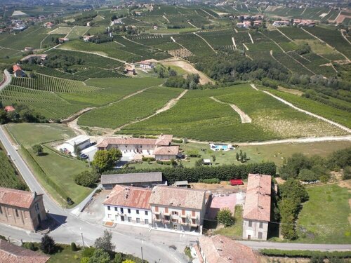 Agriturismo La Casa in Collina, Prenota Agriturismo Canelli Piemonte