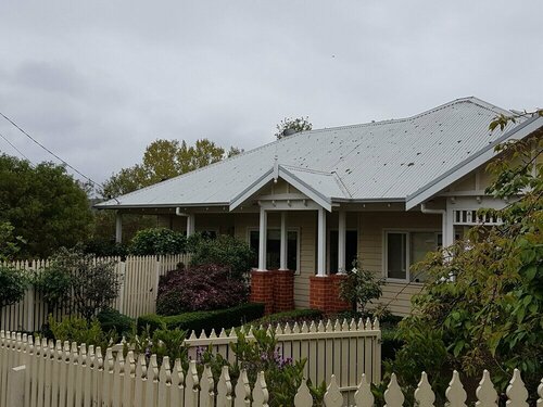 Healesville House - Fig Tree House, Prenota Hotel Healesville Yarra Valley