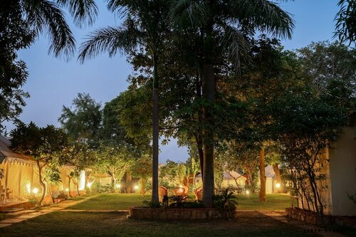 Ranthambore Tiger Resort by Park Tree, Забронировать Курортный отель Отели Савай-Мадхопур с завтраком, Завтраки