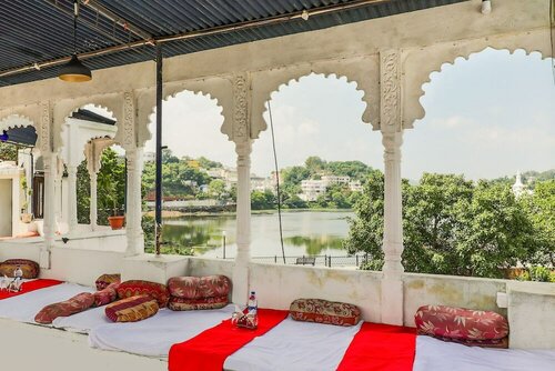 FabExpress Mewar Darshan, Забронировать Отель Отели Удайпур с парковкой, рядом с Bagore ki Haveli, Парковка