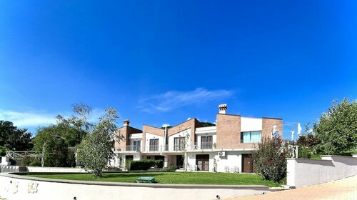 Cape House, Boek Pension Hotels in Castelli Romani met zwembad, Zwembad
