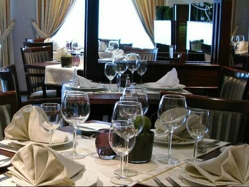 Bedford Hotel Brussels, Забронировать Отель Брюссель Брюссельский столичный регион, рядом с Дворец Правосудия