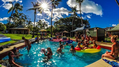 Nomads Airlie Beach, Забронировать Отель Эрли-Бич Whitsundays, рядом с Рынок пляжа Эйрли