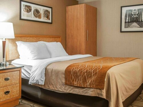 Comfort Inn, Забронировать Отель Фредериктон River Valley