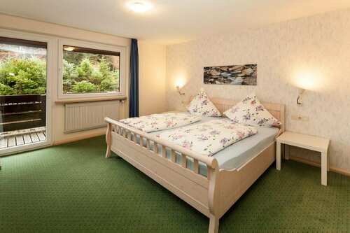 Pension am See, Забронировать Отель Отели Шлухзе с завтраком, рядом с Spasspark Hochschwarzwald, Завтраки