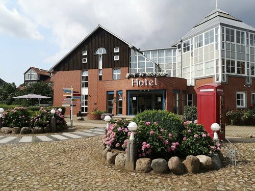 Heide Hotel Reinstorf bei Lüneburg, Забронировать Отель СПА-отели Люнебургская пустоши, SPA-услуги