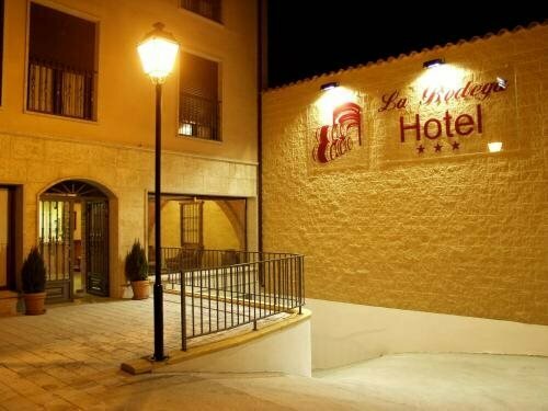 Hotel La Bodega, Забронировать Отель Отели Сьюдад-Родриго с парковкой, Парковка