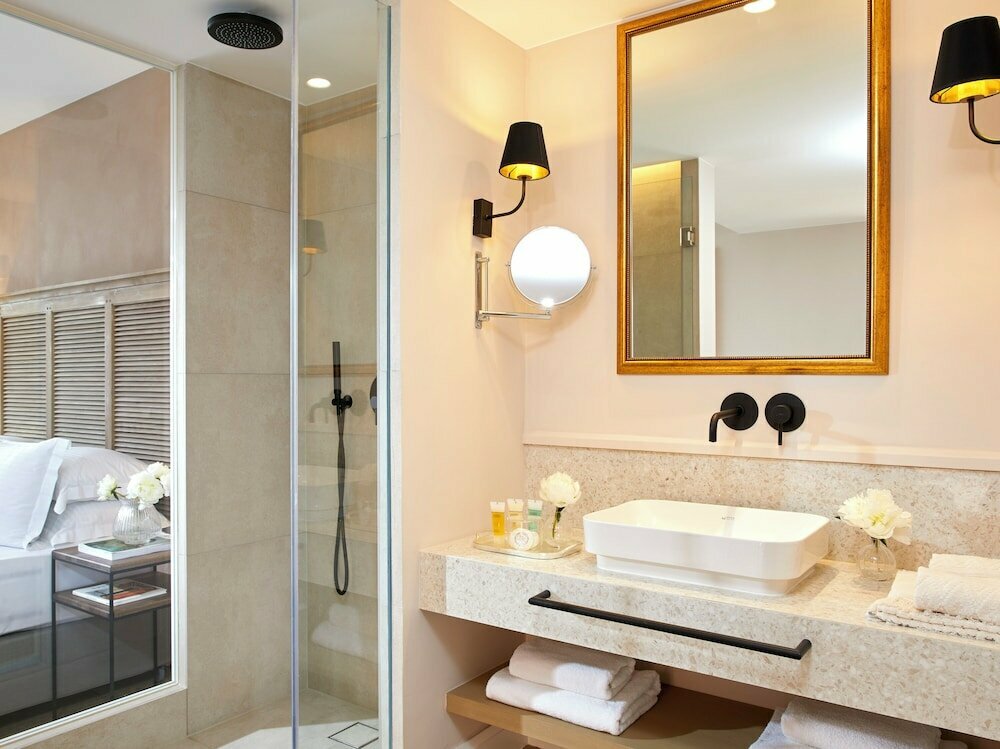 Nido, Mar-Bella Collection an SLH hotel