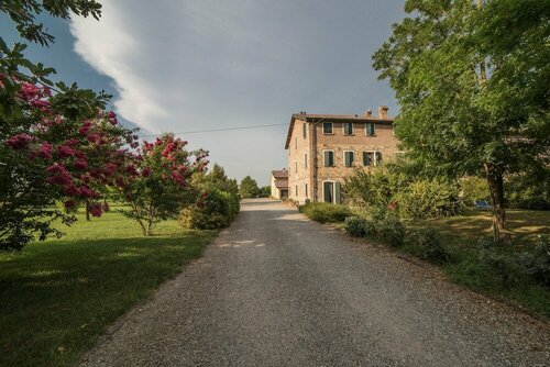 Agriturismo Il Brugnolo, Забронировать Фермерский дом Скандиано Эмилия-Романья