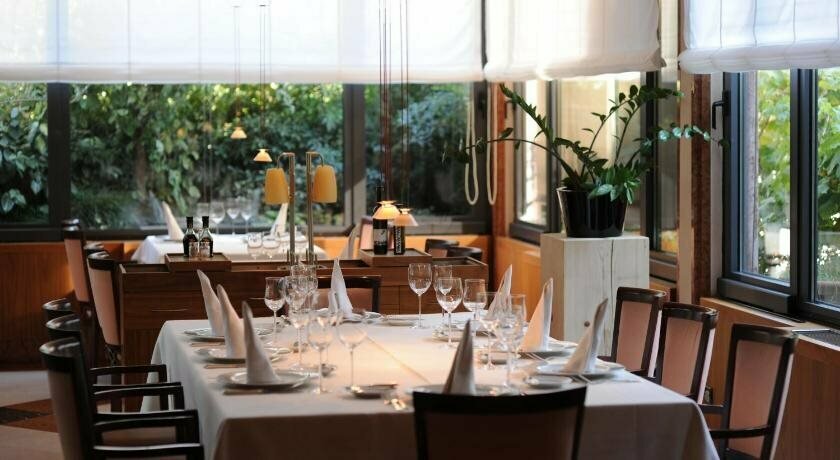 Hotel & Restaurant Milan