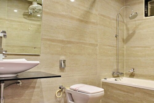 Hotel Kuber, Prenota Hotel Porbandar Gujarat