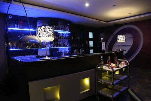 Hotel MD's Continental, Book Hotel 3-stjernede hoteller i Jorhat, 3*