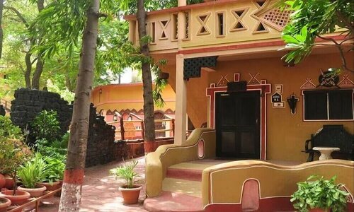 Nakhrali Dhani Village Resort, Boek Resort Indore Madhya Pradesh