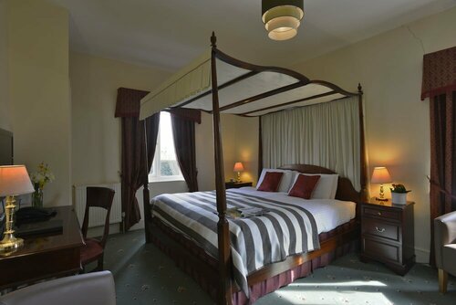 Taunton House Hotel, Забронировать Отель Тонтон Сомерсет