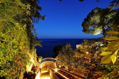 Hotel Villa San Michele, Забронировать Вилла Отели в центре Равелло, в центре