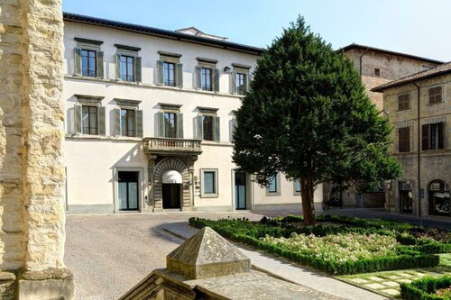 Hotel Tiferno, Забронировать Отель Отели в центре Читта-ди-Кастелло, в центре, Парковка