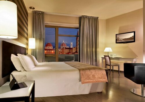 c-hotels Ambasciatori, Забронировать Отель Отели в центре Флоренции с завтраком, отели в центре Флоренции с завтраком