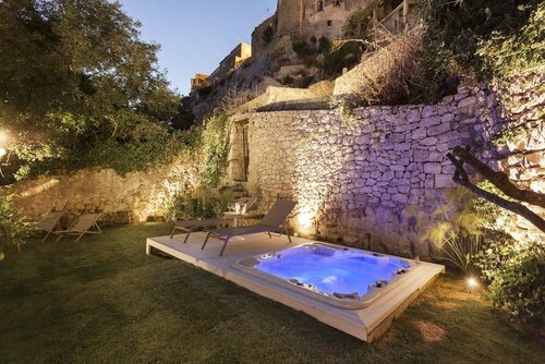 Locanda Don Serafino Historical Boutique Hotel, Rezervați Hotel boutique Ragusa Noto Valley