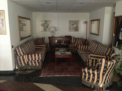 Hotel Villa Savoia, Забронировать Отель Отели Турина 4 звезды, рядом с Станция метро Nizza, 4*