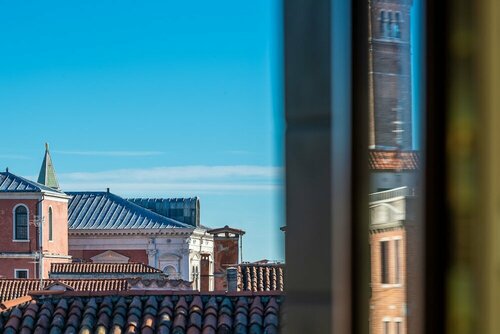 Palazzo Odoni, Забронировать Отель Санта-Кроче Венеция, рядом с Вокзал Accademia