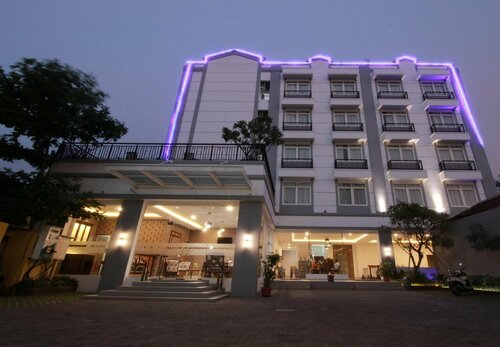 Summer Quest Hotel, Book Hotel Hoteller i Yogyakarta-provinsen med pool, Swimmingpool