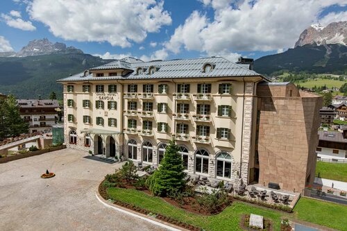 Grand Hotel Savoia Cortina d'Ampezzo, A Radisson Collection Hotel, Забронировать Отель Отели Кадоре с бассейном, Бассейн