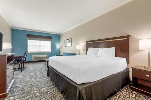 Best Western Plus Lake Worth Inn & Suites, Забронировать Отель Озеро Уорт Dallas - Fort Worth Metropolitan Area