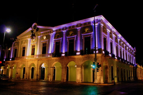 Holiday Inn Merida, Book Hotel Hoteller i Yucatán med pool, Swimmingpool