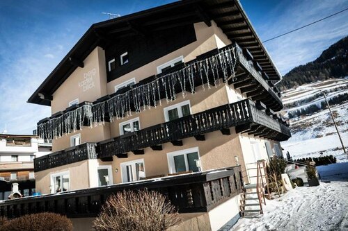 Haus Bergkastelblick, Book Hotel Hoteller i Tyrol med parkering, Parkering