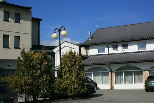 Hostel Junior 2, Book Hostel / Vandrerhjem Hoteller i Lillepolen med parkering, Parkering