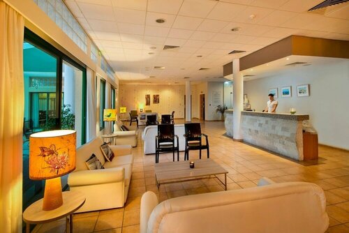 Natura Beach Hotel And Villas, Boek Hotel SPA-hotels in Polis, in de buurt van Poli Beach, SPA
