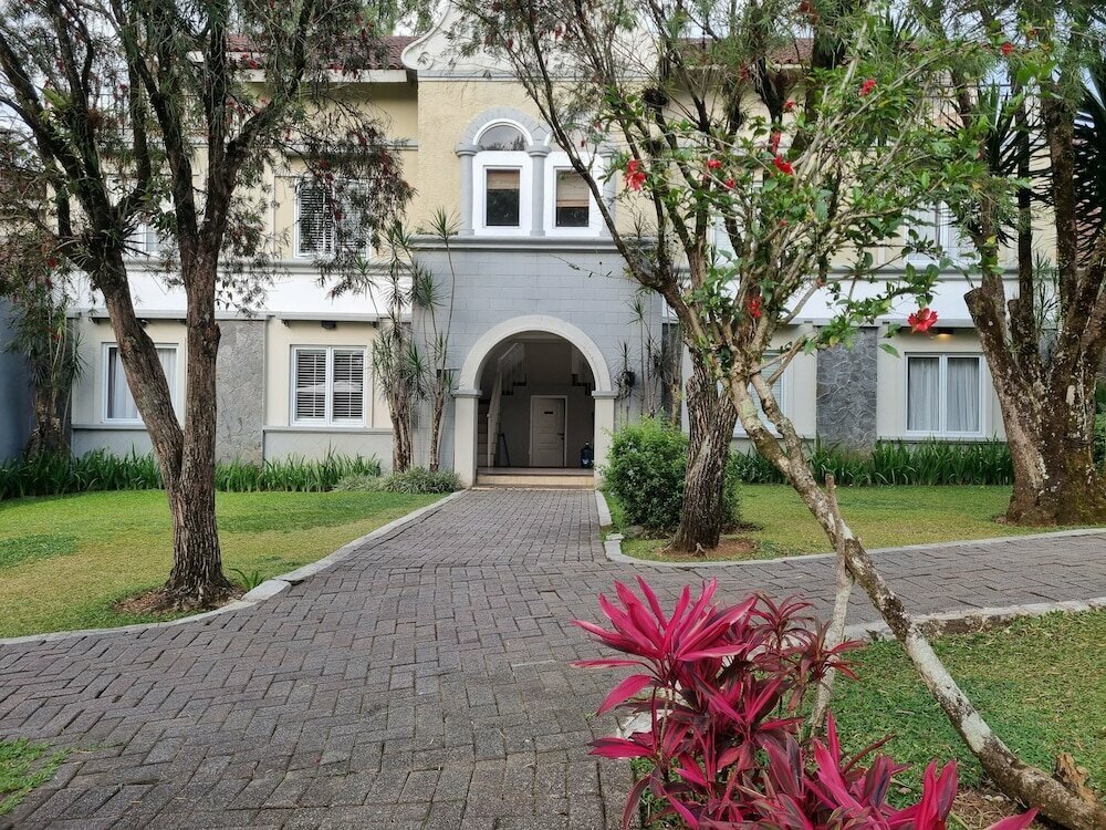 Pesona Alam Resort & Spa