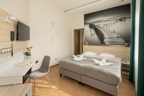 Kristály Hotel, Забронировать Отель СПА-отели Кестхей, рядом с Balaton Museum, SPA-услуги