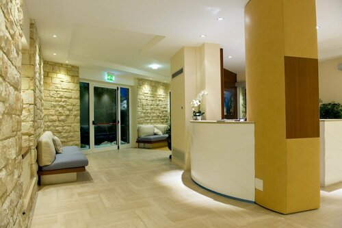 Orsa Maggiore, Book Hotel Castro Salento