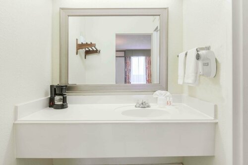 SureStay by Best Western Irving Grapevine DFW North, Забронировать Отель Грейпвайн Dallas - Fort Worth Metropolitan Area