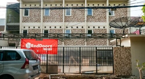 RedDoorz @ Panglima Polim 2, Book Hotel Hoteller i Jakarta med parkering, Parkering