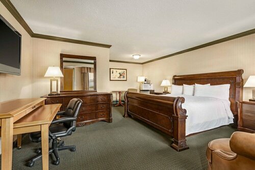 Coast Hotel Dawson Creek, 预订 酒店 道森克里克 Northern British Columbia